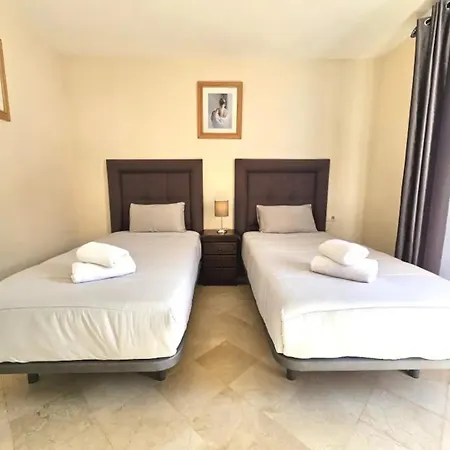 בית נופש Amplia Casa En Zona Ideal - Pass The Keys מארבלה