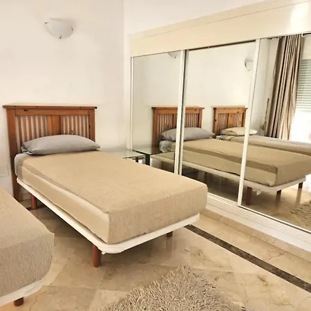 Amplia Casa En Zona Ideal - Pass The Keys *