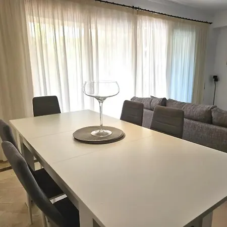Amplia Casa En Zona Ideal - Pass The Keys